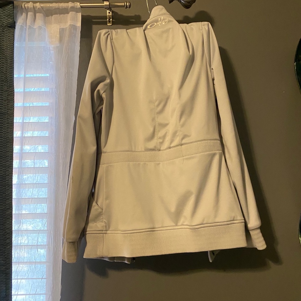 Jacket - Picture 3 of 4